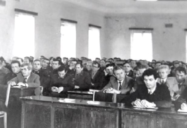  Më 27 janar 1990  ministri Simon Stefani  hartoi një  Plan masash operativo   ushtarak  për goditjen    Zbulohet dokumenti me   