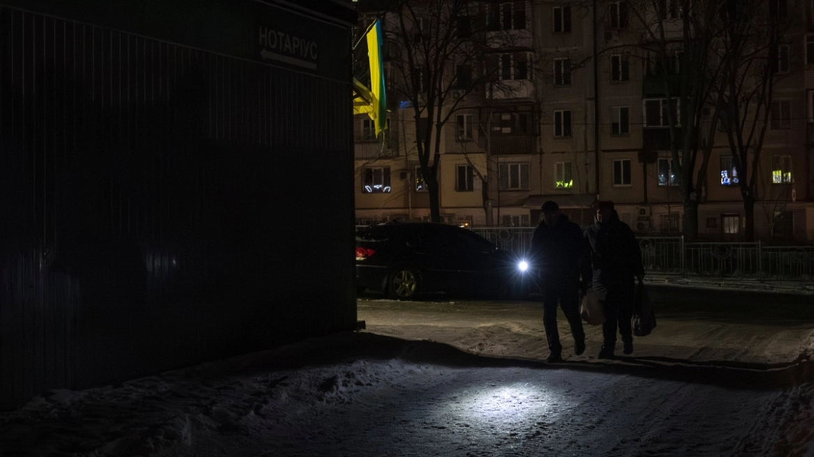 Lufta në Ukrainë  Mbi 700 000 familje në Kiev mbeten pa energji elektrike