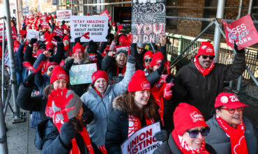 Mijëra Infermierë Hyjnë