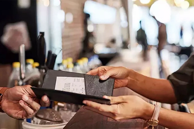 Tarifat e shërbimit janë të ndaluara në restorantet në Turqi