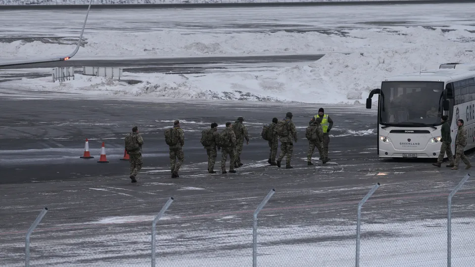 Temperatura deri në  40 gradë  Komandanti zbulon kushtet e vështira të ushtarëve në Groenlandë  Nuk jemi mësuar me këto kushte