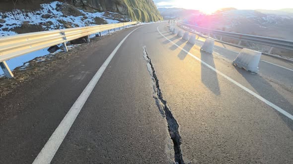 Balluku shpenzoi 260 ml euro për rrugën Qukës Qafë Plloçë  Ledina Alolli  Asfalti elektoral  simbol i korrupsionit dhe dështim   