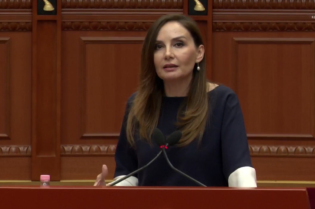 Skandali tek AKSHI  Tabaku  Gjysmë miliardë euro shkuan për një skemë kriminale  jo për inxhinierët 