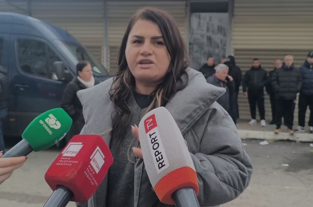 zjarri-te-5-maji-biznesi-im-mund-te-ishte-shpetuar-zjarrfikeset-s-kishin-uje-tregtarja-s