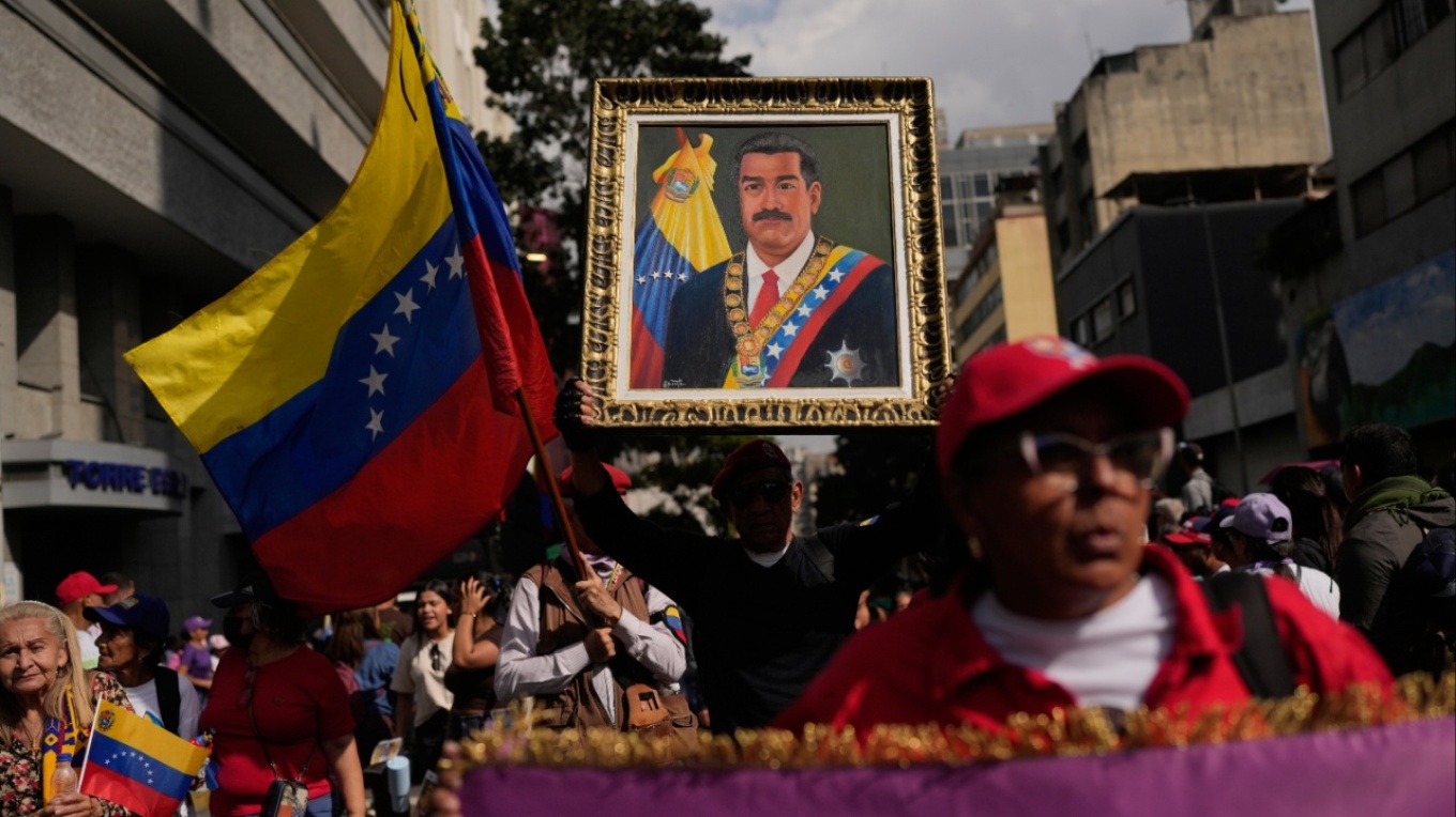  I duam ata sërish    Mijëra mbështetës të Maduros protestojnë në Karakas  kërkojnë lirimin e tij pas kapjes nga SHBA