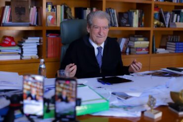 017d3a70 9845 48a1 87e9 0fa9fce23dbd