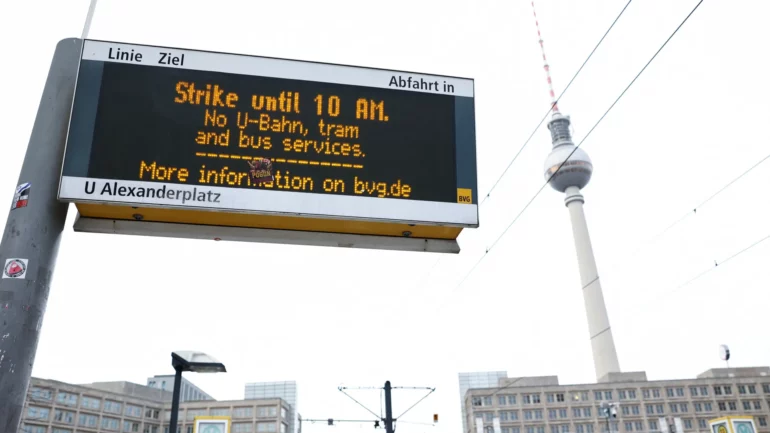 2024 02 02t083714z 1634006420 Rc27u5ajvirl Rtrmadp 3 Germany Strike Public Transport 1706867235