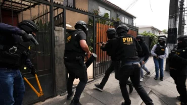 34 Anëtarë Të Bandës