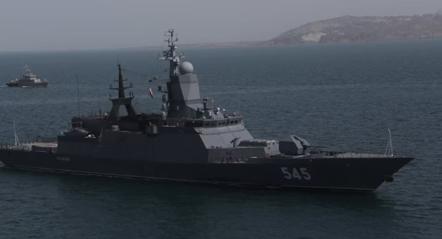 Irani e Rusia zhvillojnë stërvitje detare teksa SHBA ja rrit praninë ushtarake në Detin Arabik