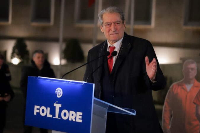 5cdb8607 7055 4e0e B664 9fba39d6e61f