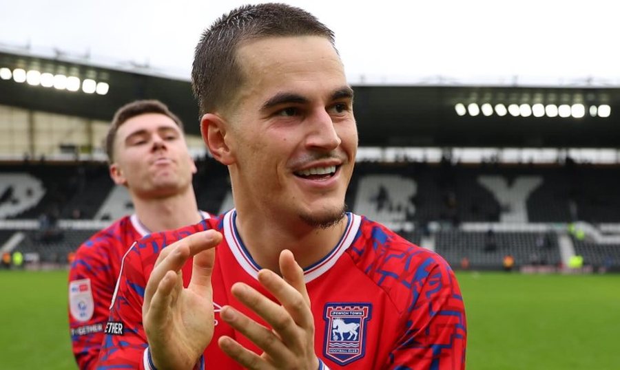  Po shijoj futbollin  te Ipswich përmirësohem edhe më shumë   Mehmeti  I lumtur këtu  jemi ekip për Premier League