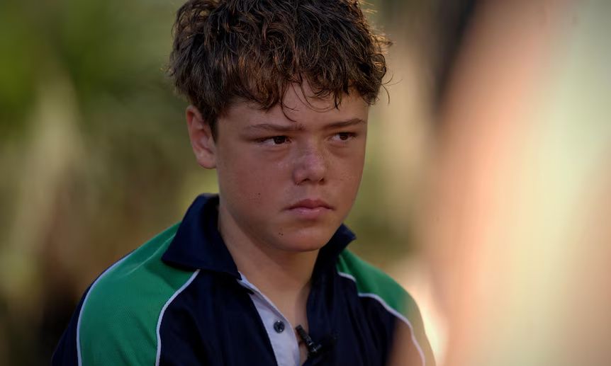 Familja iu bllokua në oqean/ “Jam shumë i frikësuar”, 13-vjeçari hero notoi 4 kilometra për të kërkuar ndihmë