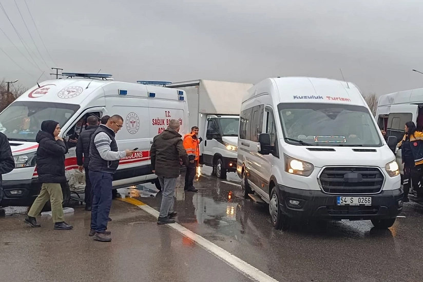 Ambulanca përplaset me një minibus në Turqi  disa të plagosur