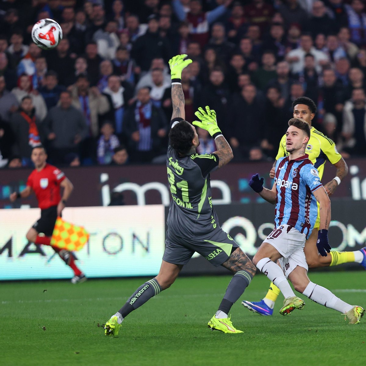 Goli i Muçit ndaj Fenerbahçe për dy rekorde  sulmuesi kuqezi shkëlqen në Turqi