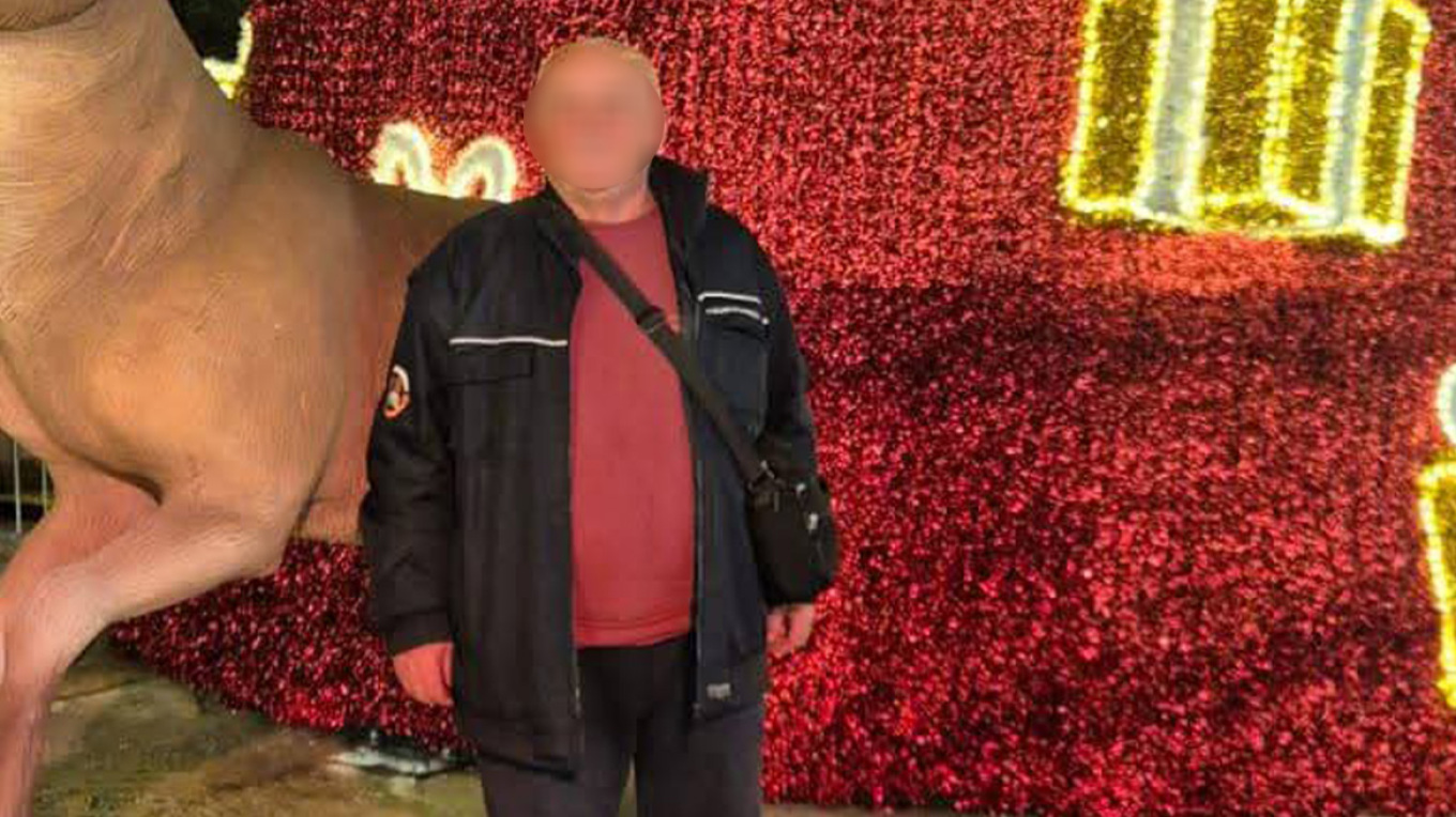 Shqiptari tentoi t i abuzonte të bijën  rrëfehet nëna e adoleshentes  E gjeta të zhveshur sipër vajzës  E godita me tiga   