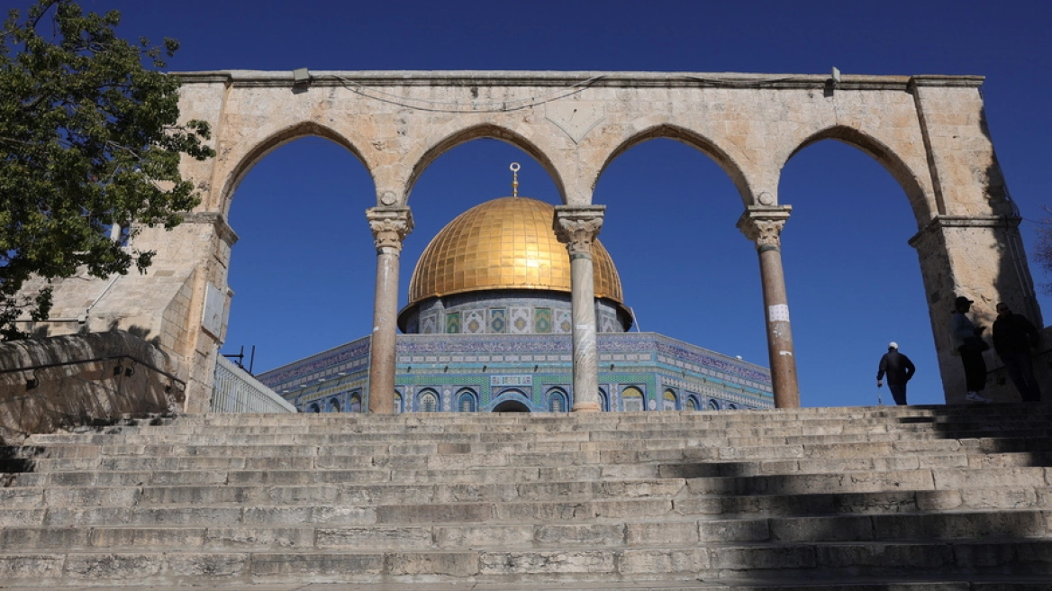 Masa të rrepta sigurie në Xhaminë e Madhe të Jerusalemit gjatë muajit të shenjtë të Ramazanit
