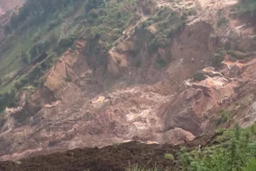 Më Shumë Se 10 Persona