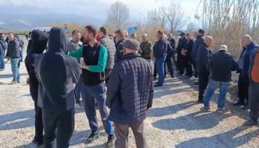 Protesat Thimane Kashar