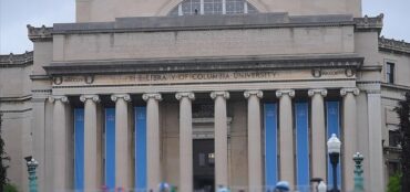 Profesori I Universitetit