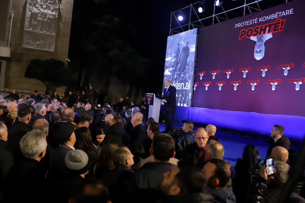 “Rama i ka shpallur luftë drejtësisë”, Berisha para demokratëve: Paralajmëroi se nuk do përfillë vendimin e Gjykatës Kushtetuese!