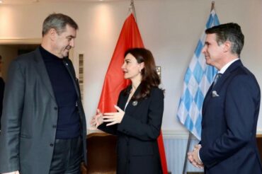 D5525489 98f8 4a1b Bd5e 864a77847621