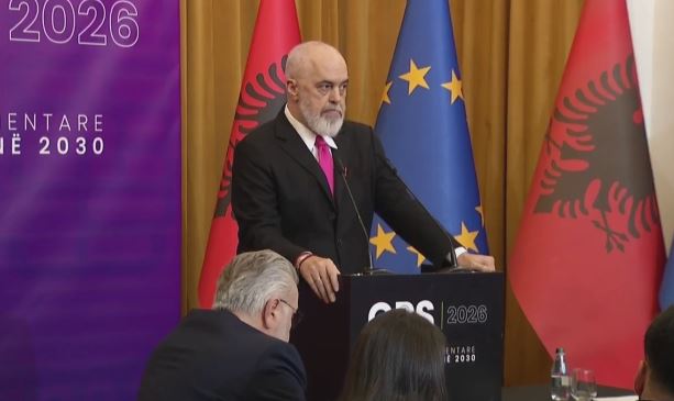  Drejtësia dhe administrata publike s janë në dy barrikada përballë njëra tjetrës   Rama  Punonjësve u është bërë    