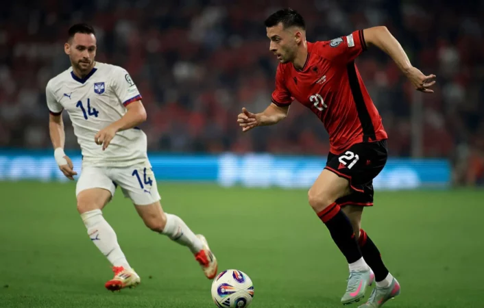 Ezgif 452cf677288d0e