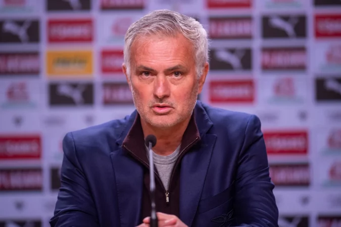 Jose Mourinho Head Coach Sl 1053484809