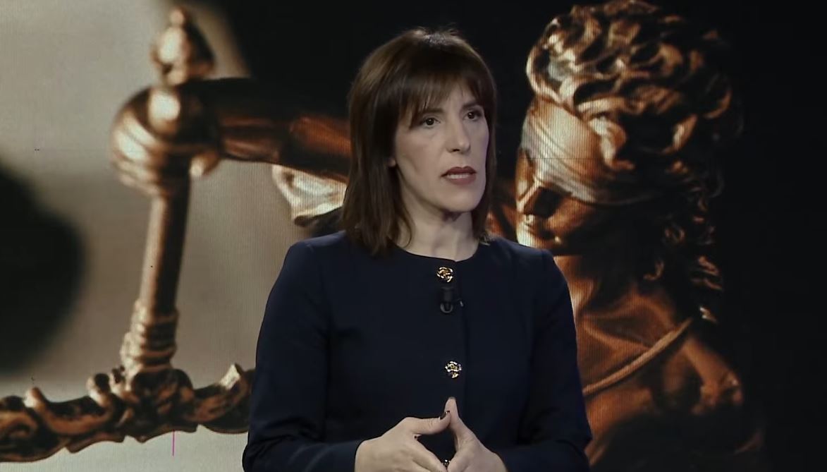 Zvarritja e çështjes  Balluku    Mazhoranca mbron anëtaren e familjes së saj   Klodiana Lala  Gjykata Kushtetuese sot e paaftë   