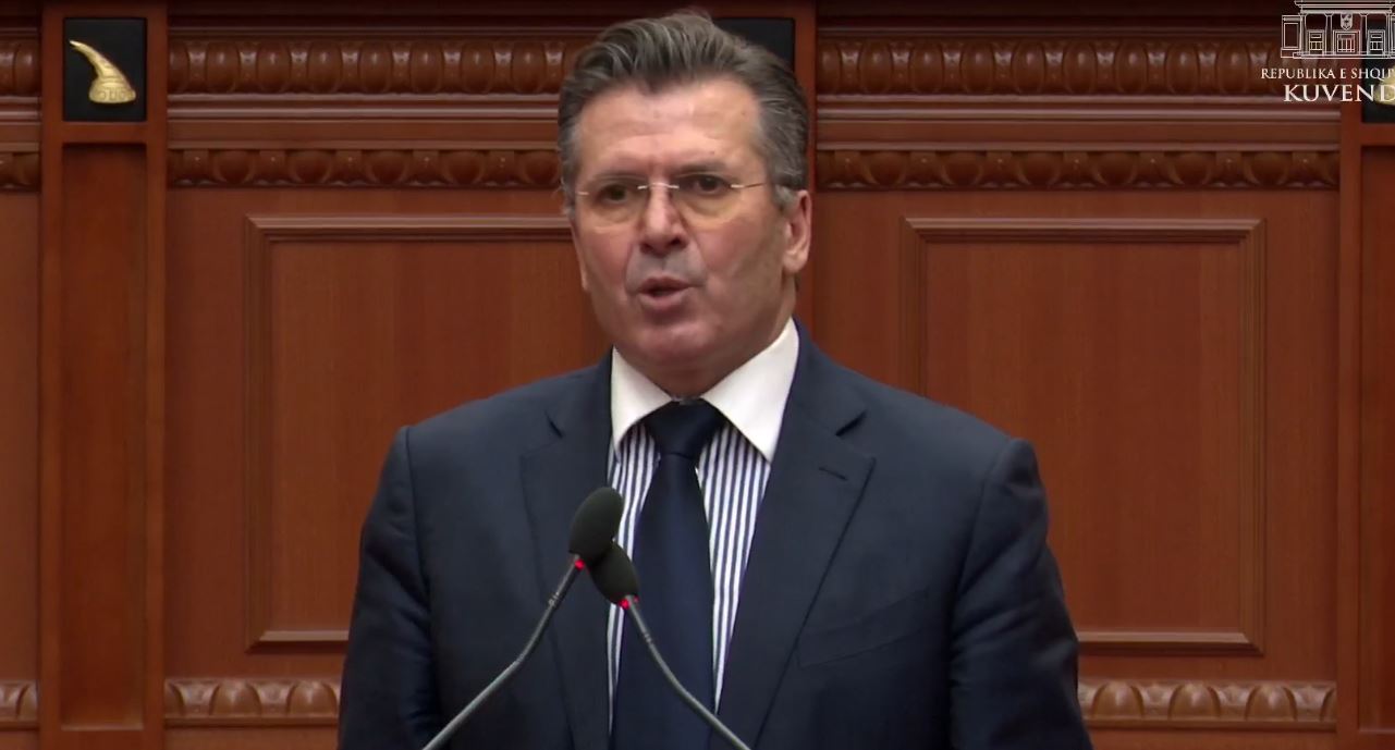  Ish krerët e UÇK po persekutohen në Hagë   Mediu  Kosova e pavarur  Parlamenti shqiptar të gjejnë mënyra për ta trajtua   