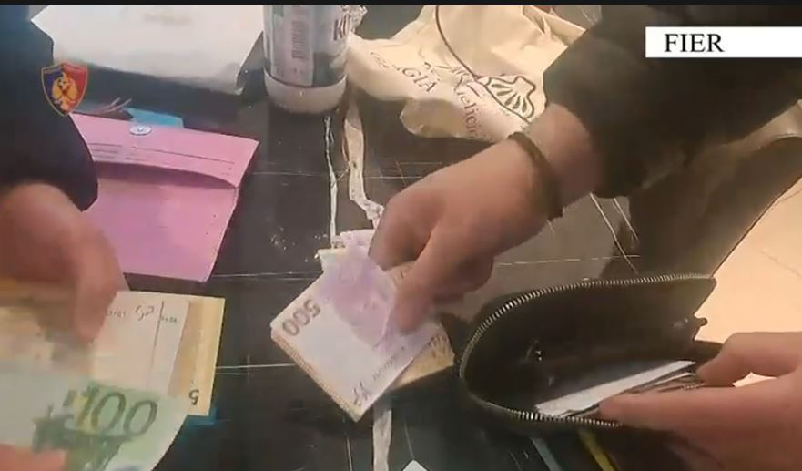 ushtronin-prostitucion-ne-banesen-e-marre-me-qira-arrestohen-dy-te-reja-banuese-ne-kazakistan-dhe-turqi