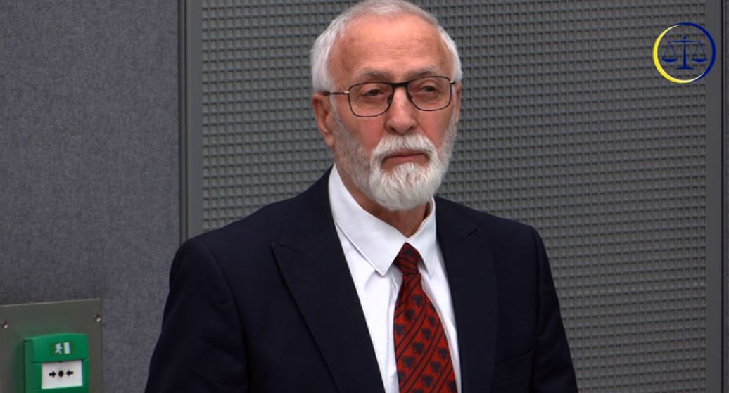 Jakup Krasniqi në Hagë  Nuk jam kriminel  por njeri i kalitur në luftë për dinjitet