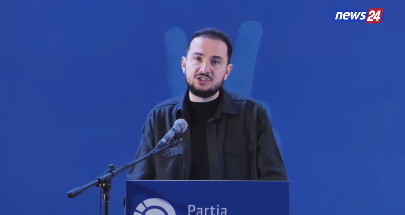  Pse isha unë për lidershipin e PD hero para 3 muajsh dhe sot problematiku    Salianji pyet Berishën  Me kë do të kandidosh do   