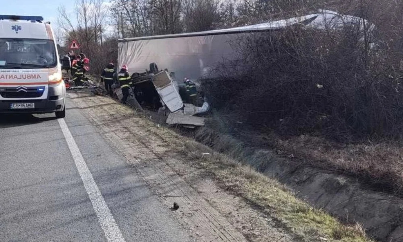  Rruga e vdekjes   Tjetër aksident me 3 të vdekur shumë pranë vendit ku ndodhi tragjedia me tifozët e PAOK ut