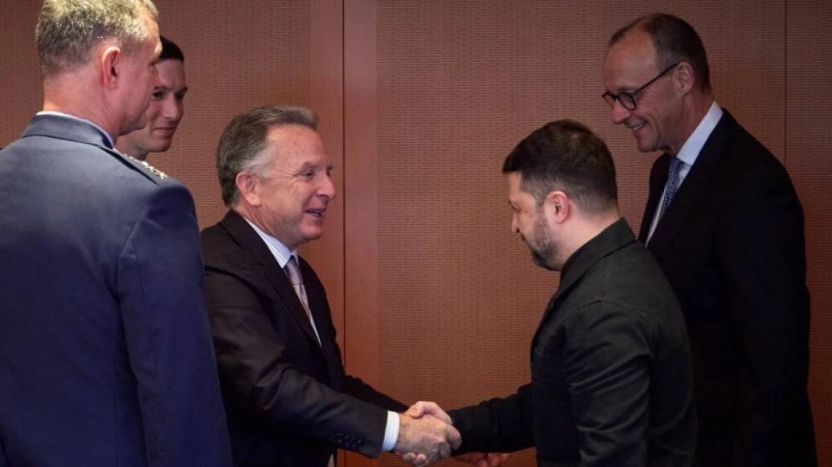 bisedimet-rusi-ukraine-e-shba-javen-e-ardhshme-zelensky-ndan-biseden-telefonike-me-witkoff-dhe-kushner-presim-takime-produk