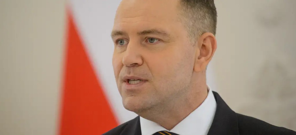 Nga  tradhtia  te plani B  Analiza e DW  Pse presidenti i Polonisë bllokoi kredinë 44 miliardë euro për mbrojtjen    