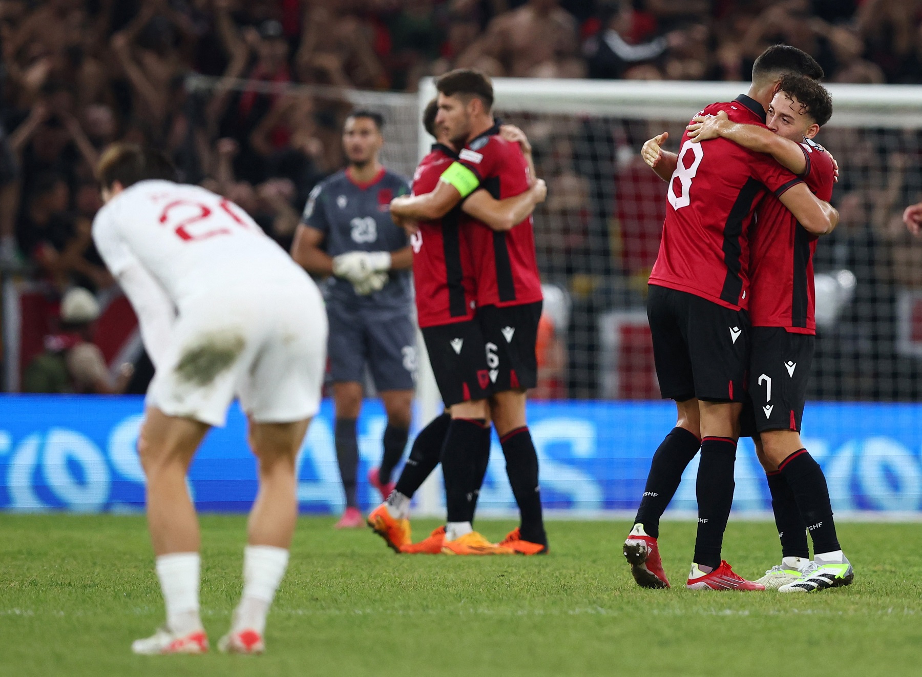 Formacioni/ Mbrojtje me tre dhe në sulm Lewa, si luan Polonia ndaj Shqipërisë