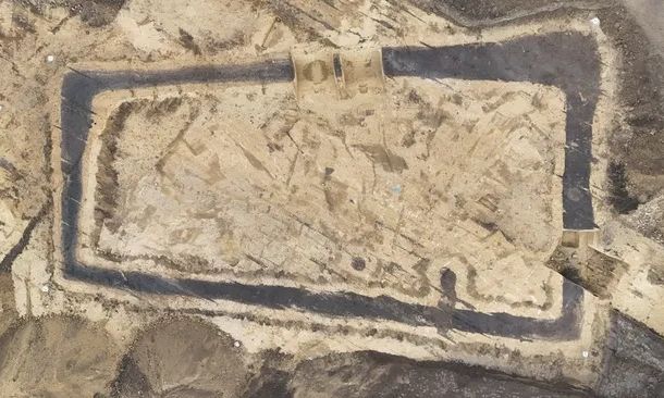 Arkeologët zbulojnë një tunel misterioz nëntokësor në Gjermani