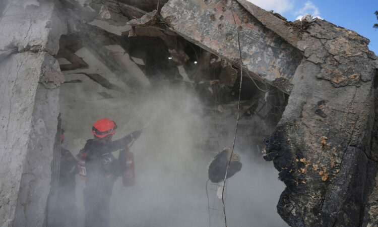 3eb7640b Ap26081313158518