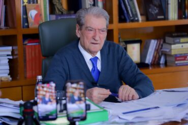 5b2c3a09 B394 480b 8f6d 7e1f4d48ca05