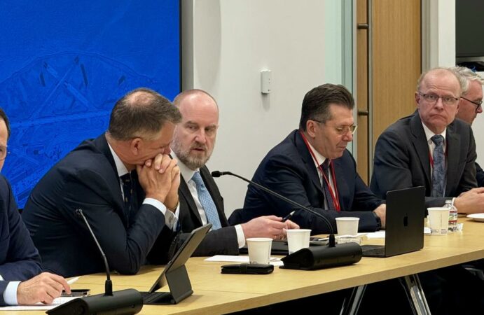 653786049 1446083793641724 3185516839863318743 N