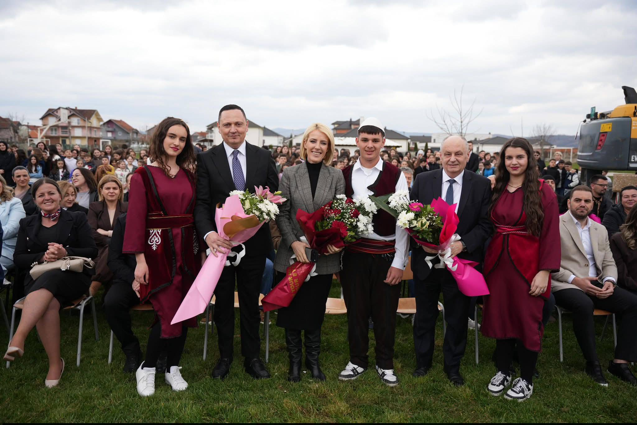 Përurohet salla e sportit në shkollën “Naim Frashëri” në Bujanoc/ Ambasada e Shqipërisë në Beograd ndan foto: Investim në mbështetje të arsimit e sportit