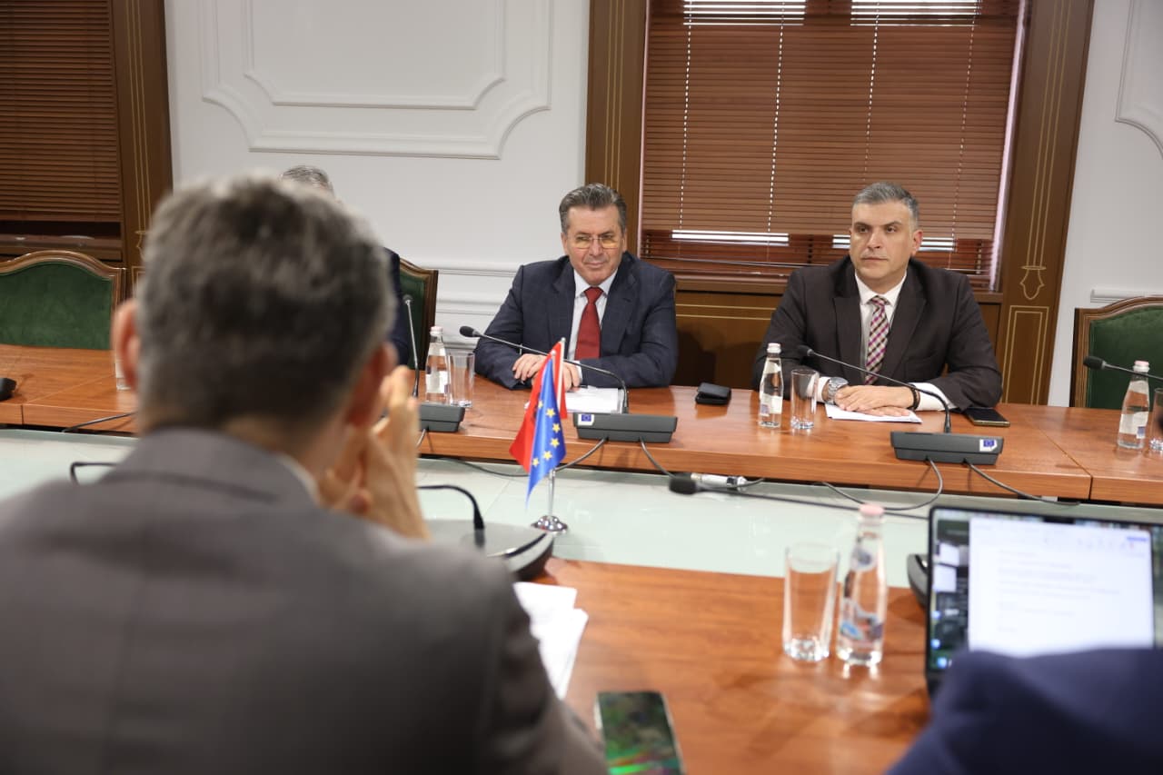 Blushi takim me raportuesit e Këshillit të Europës: Shqipëria, i vetmi vend anëtar i Këshillit të Europës me një të burgosur politik