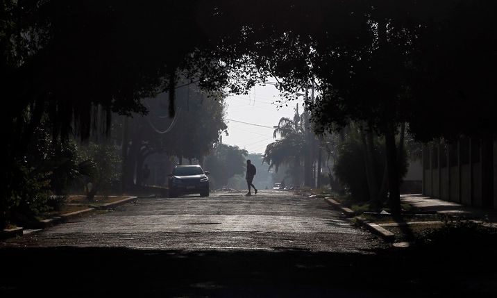 Protesta në Kubë  plaçkiten zyrat e Partisë Komuniste pas rritjes së çmimeve dhe ndërprerjeve të energjisë