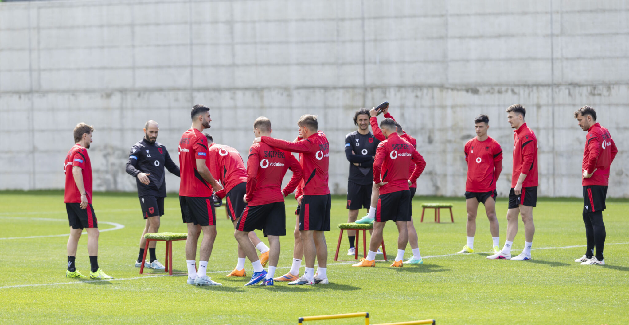 Faza play off e Kupës së Botës   Kombëtarja zhvillon stërvitjen e dytë në  Shtëpinë e Futbollit   situata