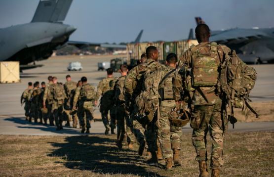 Të specializuar në operacionet me parashuta/ Rreth 1,000 ushtarë amerikanë do të nisen për në Lindjen e Mesme