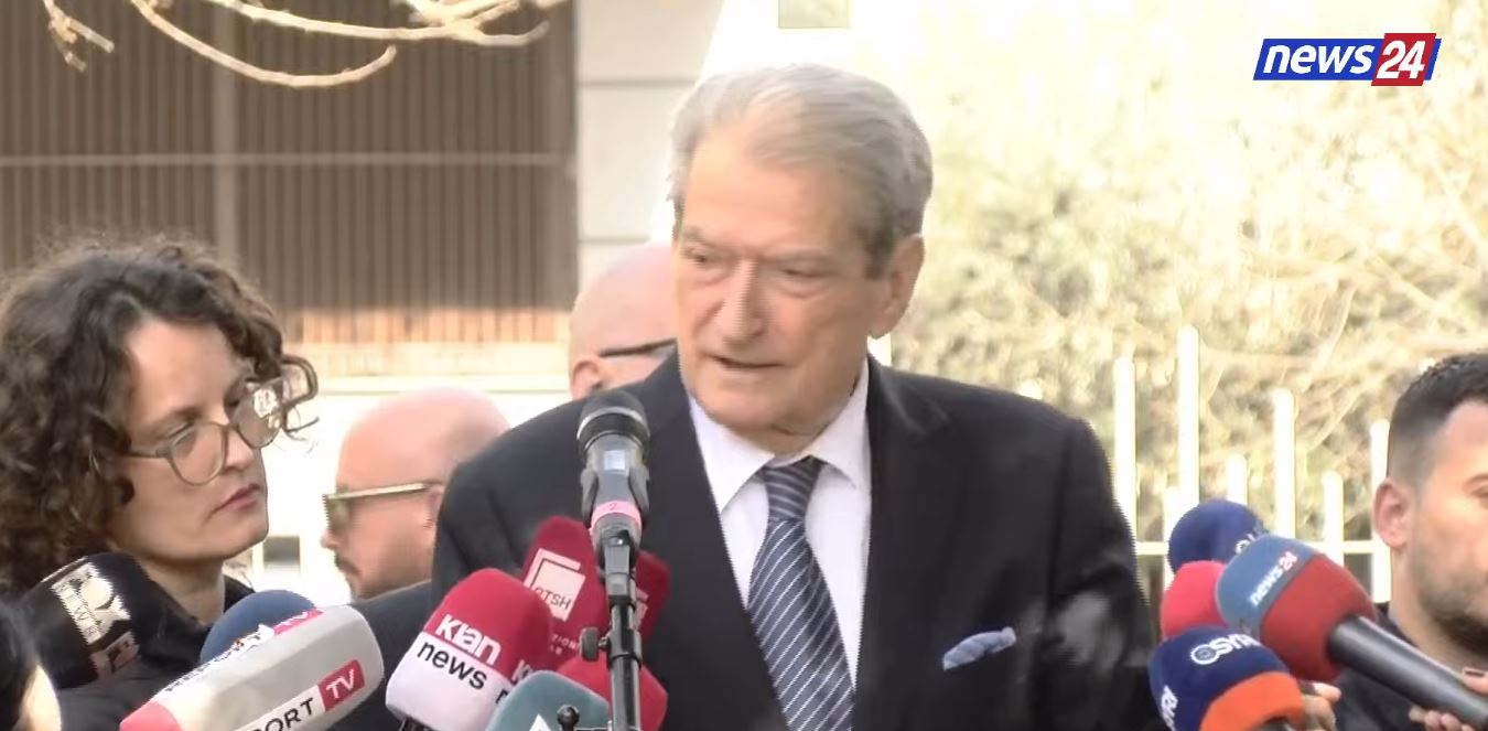 Protesta e opozitës  Berisha thirrje qytetarëve  Ju ftoj më 22 mars në kryengritjen më të madhe paqësore që ka njohur Shqipëri   