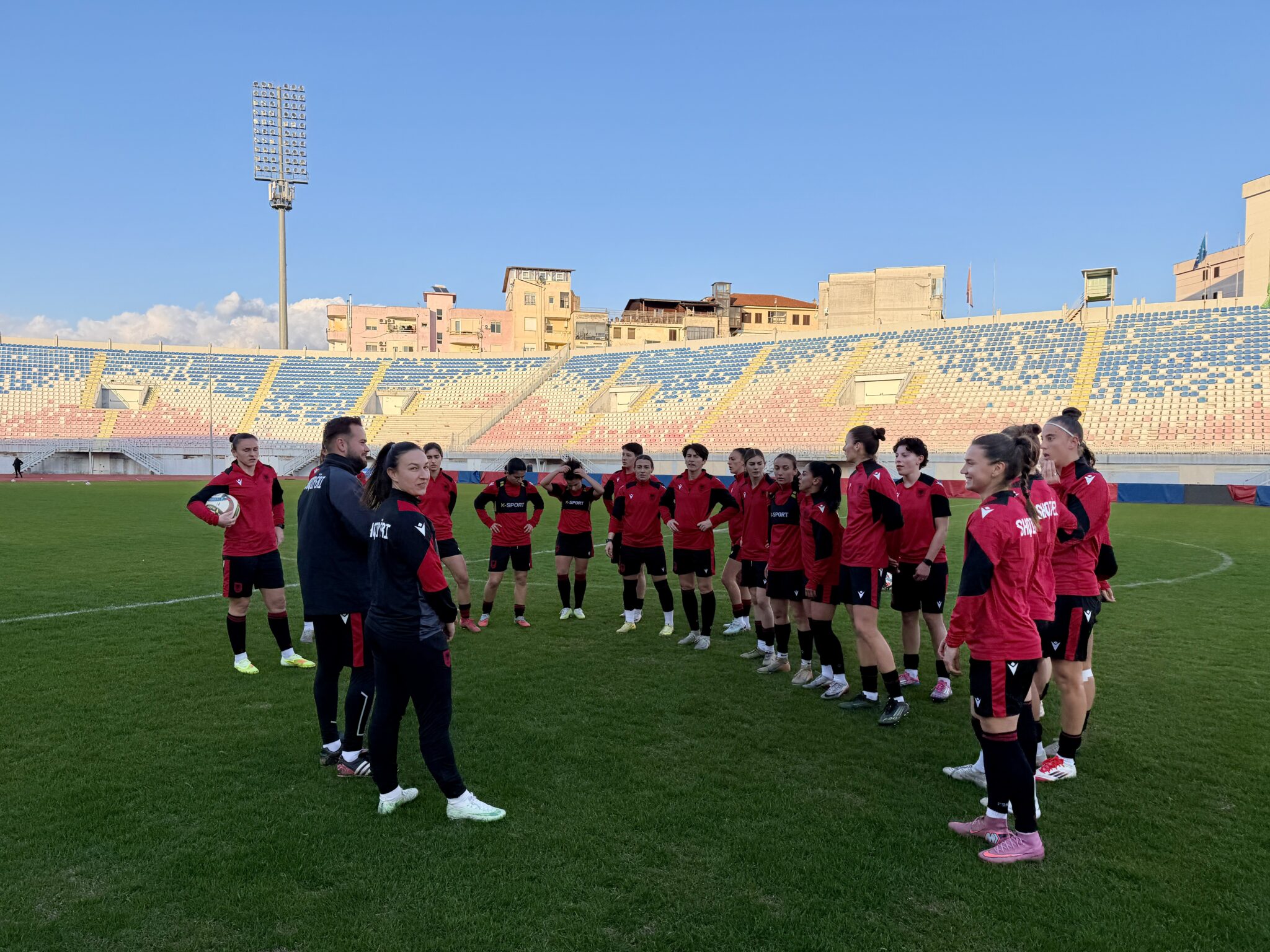 Botërori 2027 për vajza  Kombëtarja vijon përgatitjet për sfidën ndaj Çekisë