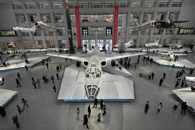 Kina rrit buxhetin e mbrojtjes me 7 përqind për vitin 2026