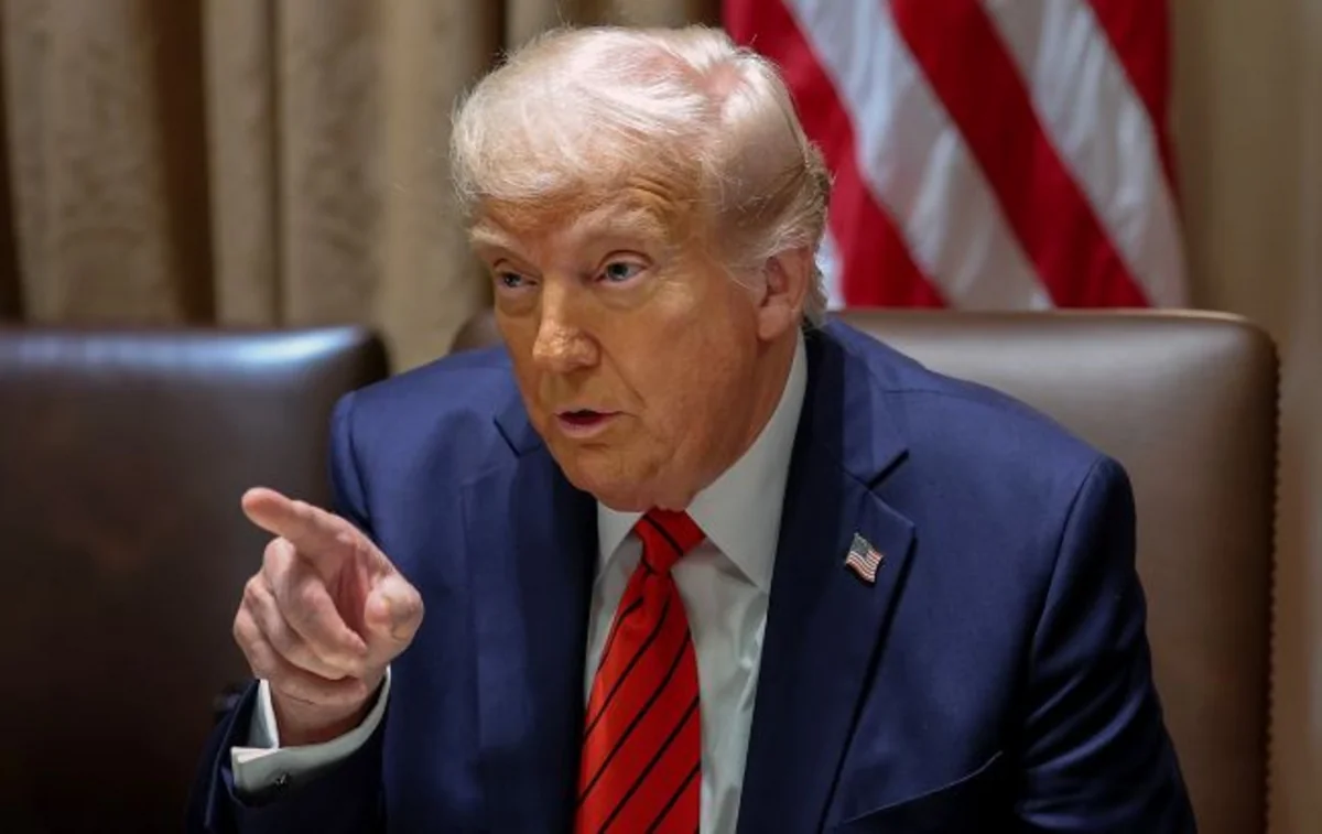 Presidenti Trump paralajmëron  Nëse Teherani minon Ngushticën e Hormuzit  kjo mund të sjellë pasoja të rënda për Iranin